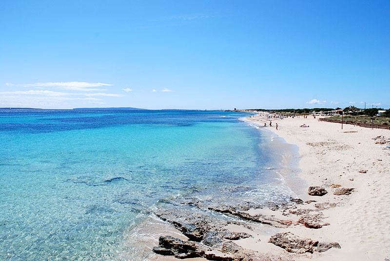 Es Cavallet beach paradise between dunes