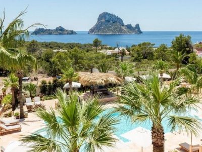 Petunia Ibiza – the secret place overlooking Es Vedrá