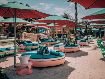 Bam Bu Ku Ibiza – The family beach club where you can surf