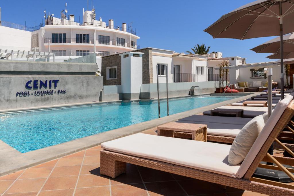 Hotel Cenit and Apts Ibiza