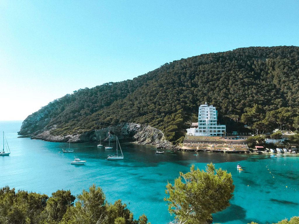 Cala Llonga