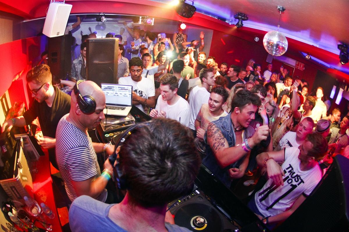 Savannah The cocktailbar and on the Sunset Strip